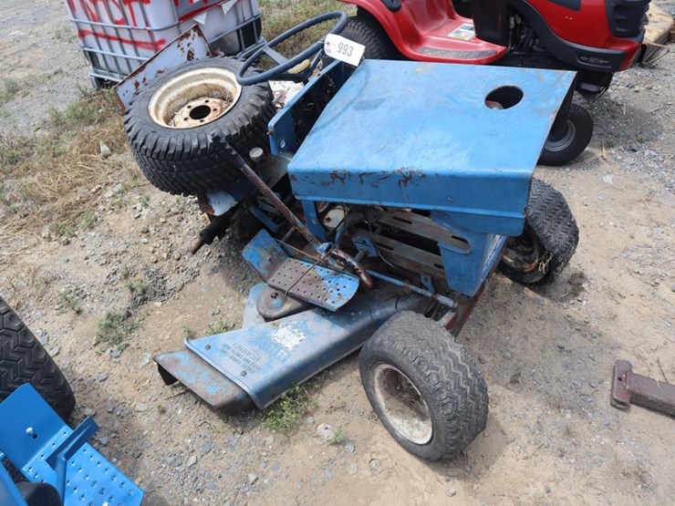 ford-tractor-image-1
