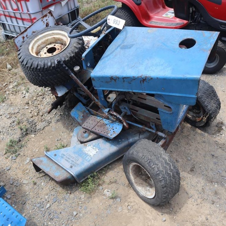 FORD TRACTOR