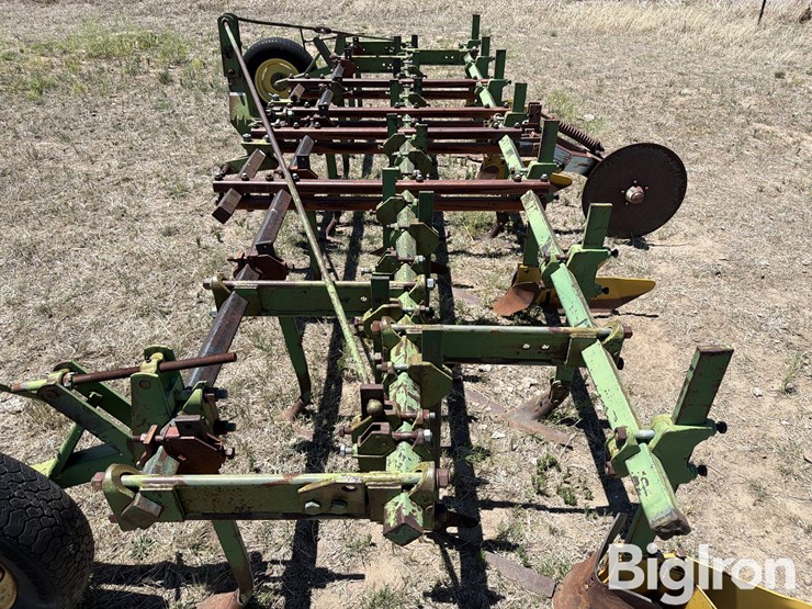 6r30"-cultivator-image-14