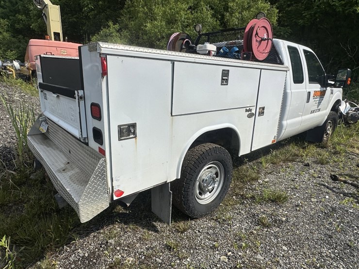 2015-ford-f350-image-3
