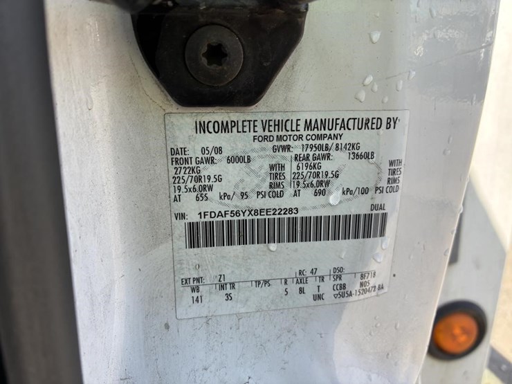 2008-ford-f550-xlt-image-29