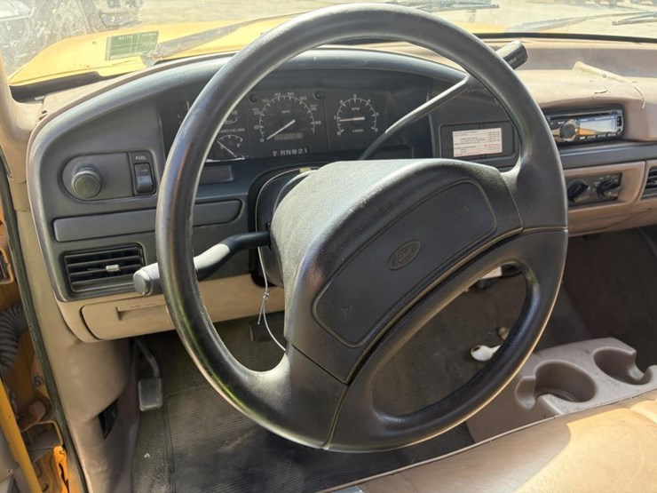 1996-ford-f350-xl-image-23