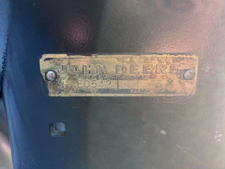 john-deere-140-image-4