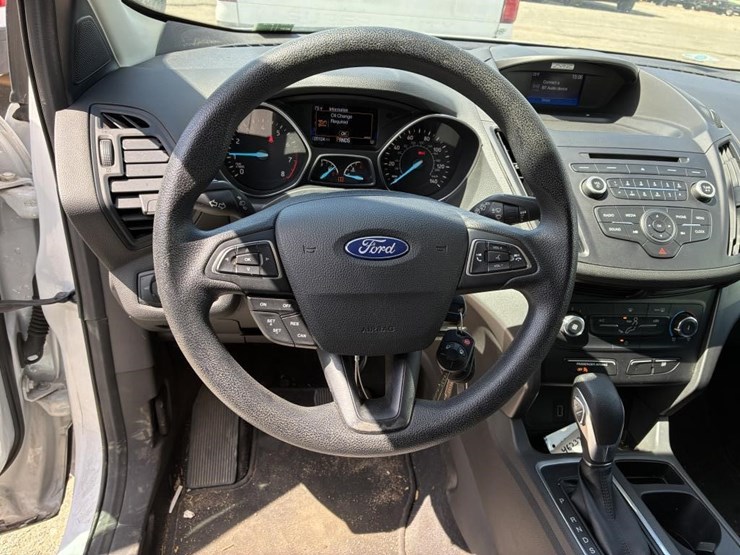 2017-ford-escape-image-17