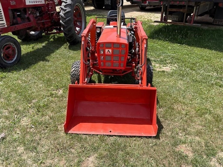 allis-chalmers-190-mini-replica-image-3