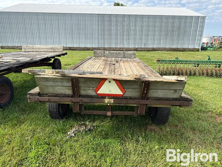 badger-16'-hay-wagon-image-6