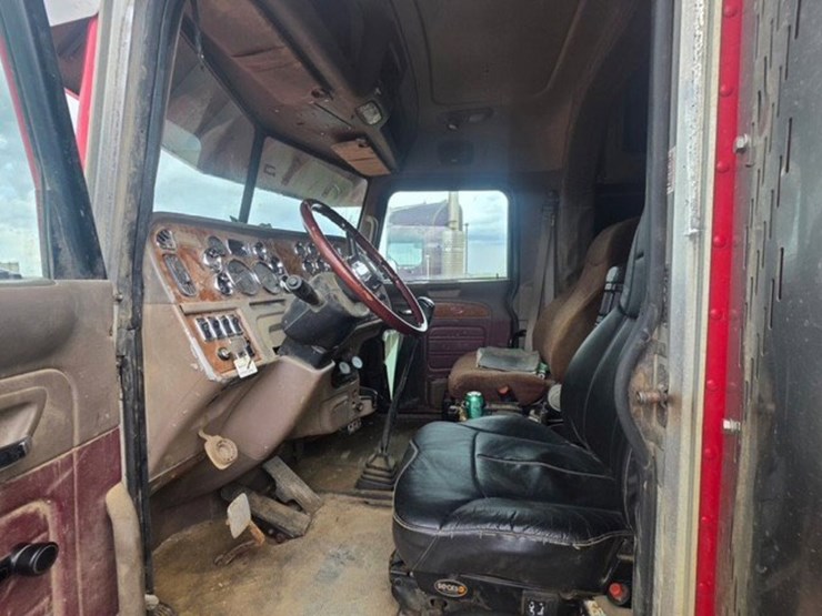 2006-peterbilt-379-image-5