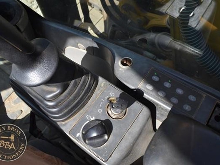 2011-caterpillar-312d-image-48