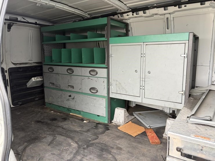 2014-chevrolet-express-3500-image-12