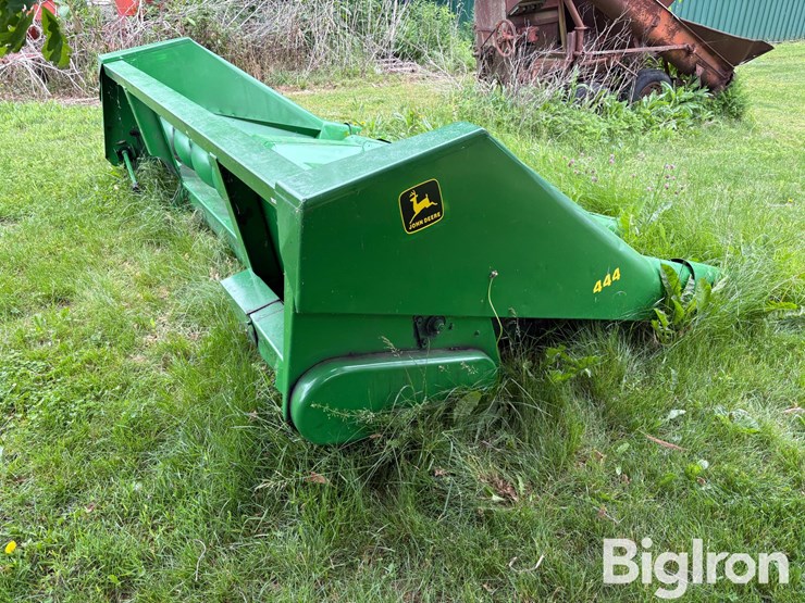 john-deere-444-image-5