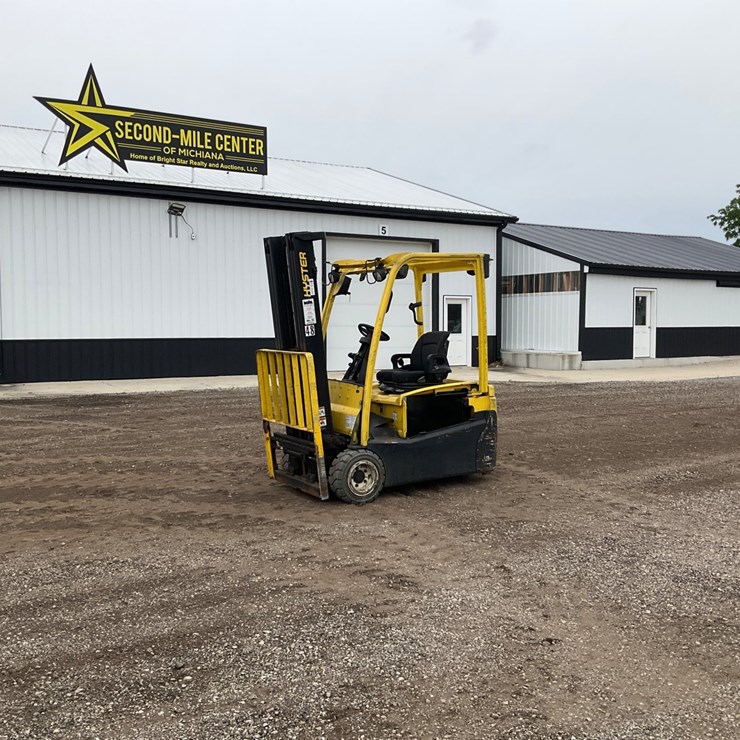 2015 HYSTER J40XNT