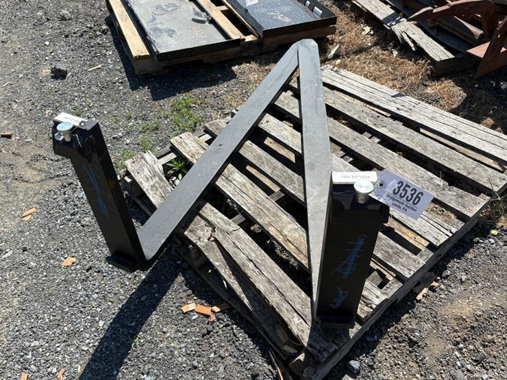 wolverine-pallet-forks-image-1