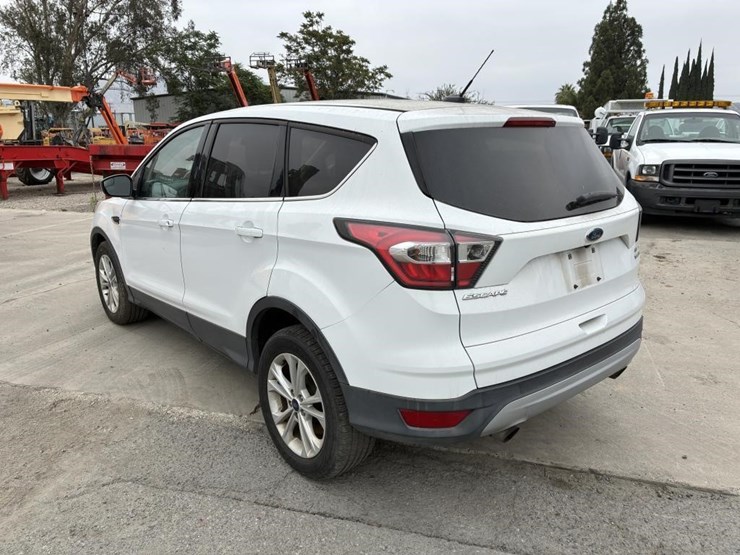 2017-ford-escape-image-4