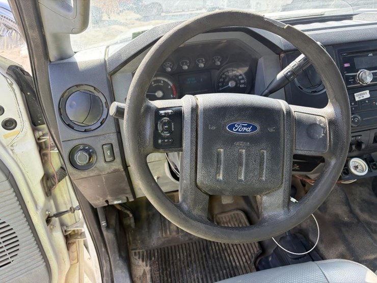 2012-ford-f250-image-16