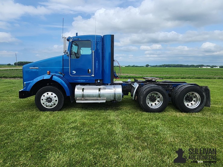 2012-kenworth-t800-image-8