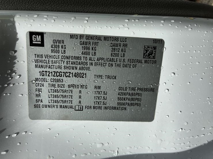 2012-gmc-sierra-2500-image-19
