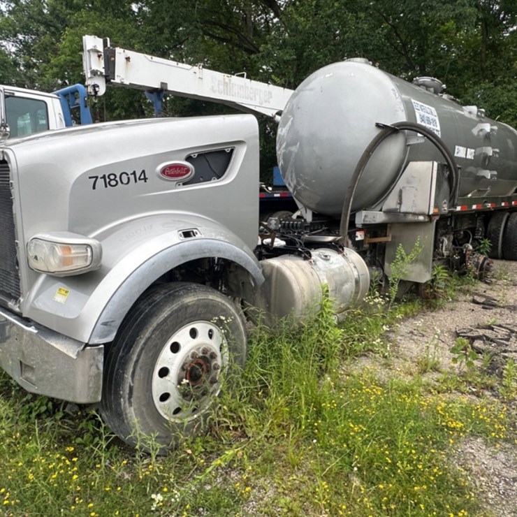 2019 PETERBILT 567
