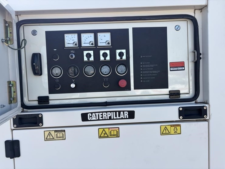 2009-caterpillar-xq60-6-image-9