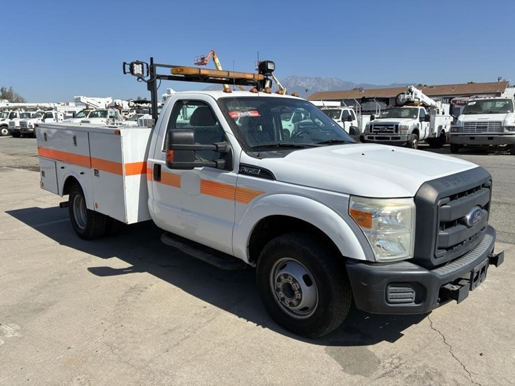 2014-ford-f350-image-2