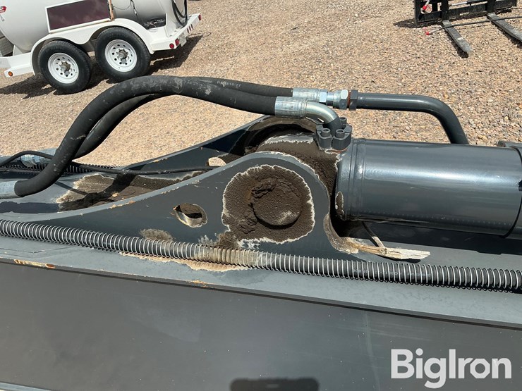 john-deere-32-image-20