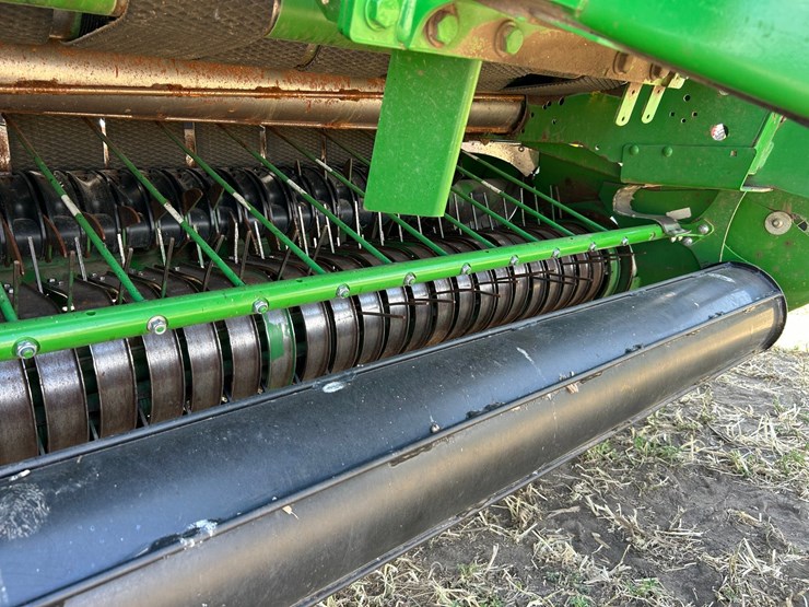 john-deere-569-premium-image-13