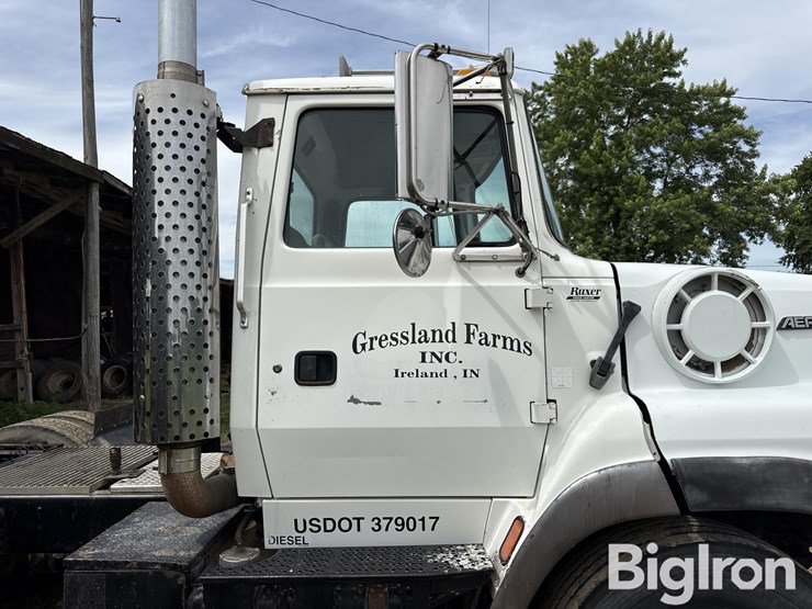 1995-ford-l9000-image-15