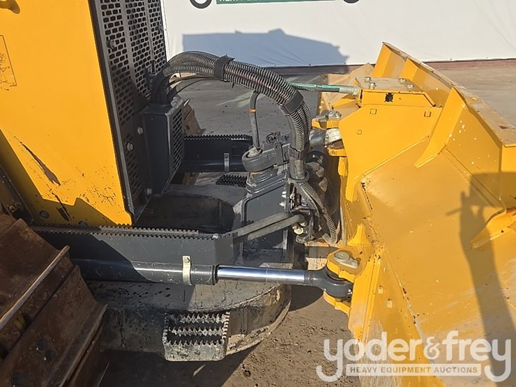 2023-deere-650-lgp-image-26