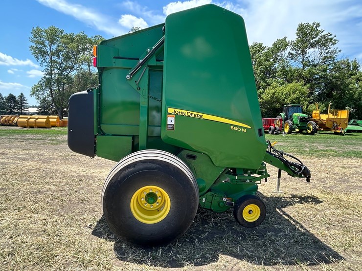 john-deere-560m-image-7