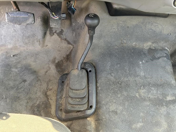 2006-ford-f550-image-27