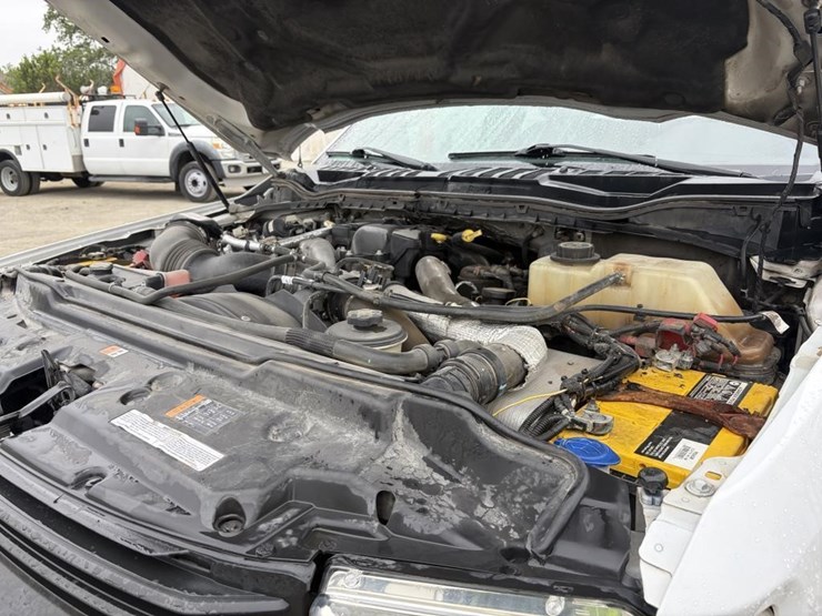 2017-ford-f350-xl-image-7