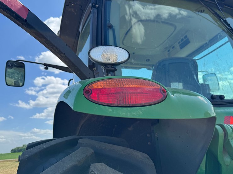 2019-john-deere-8295r-image-43