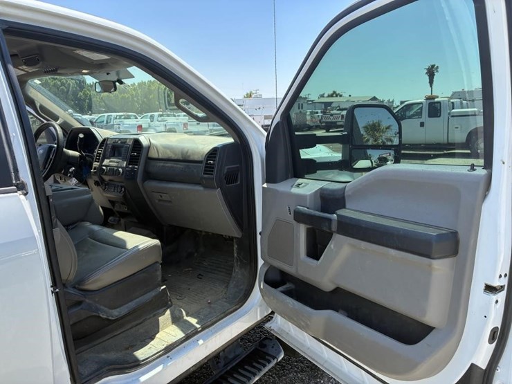 2019-ford-f450-image-9