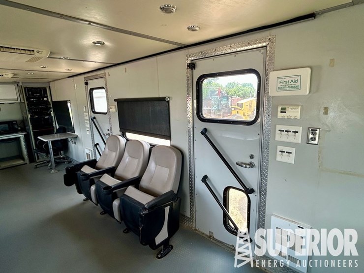 (x)-(9-42)-2013-turnkey-8'w-x-30'l-command-center,...-image-12