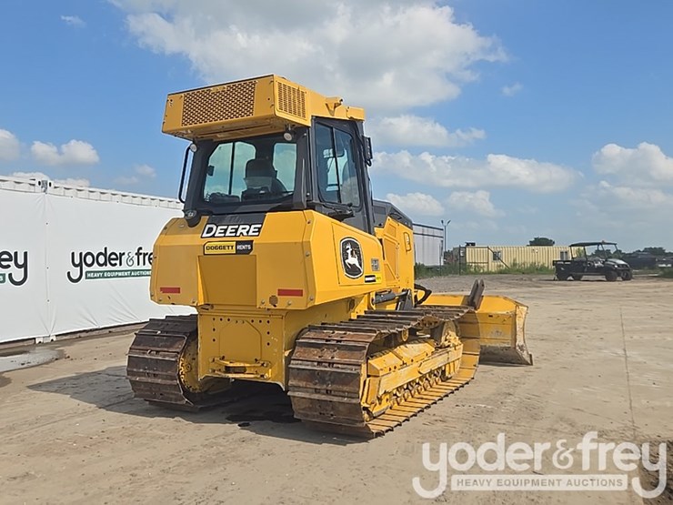 2023-deere-650k-lgp-image-5