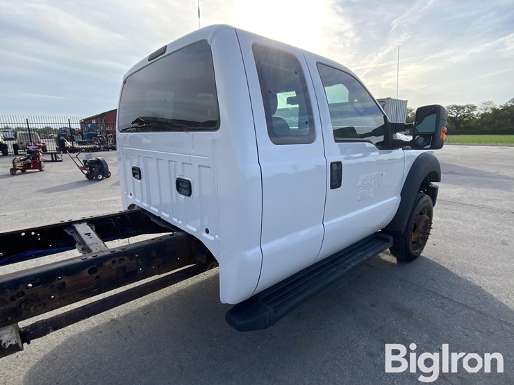 2015-ford-f550-xl-image-18