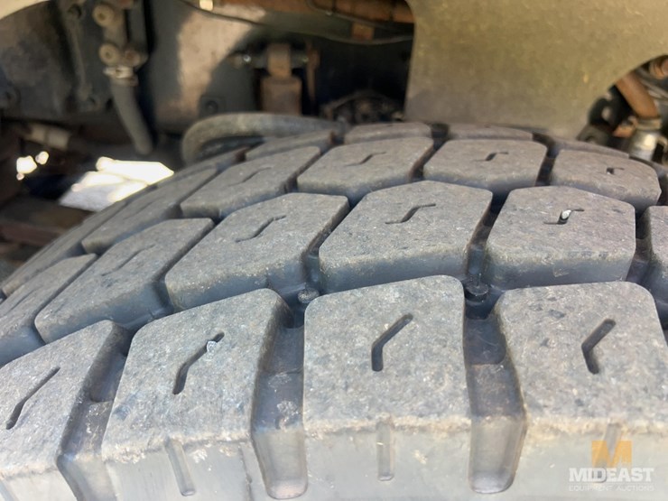 2011-kenworth-t800w-image-43
