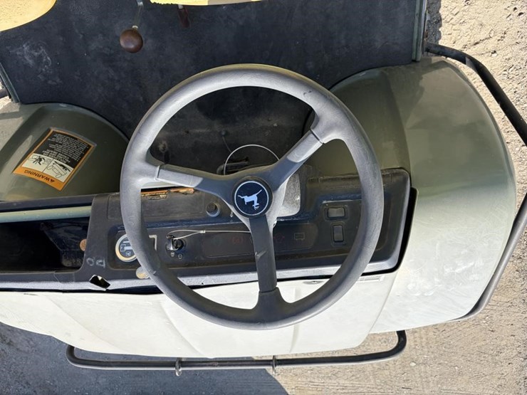 john-deere-gator-image-11