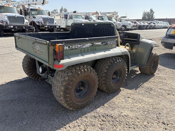 john-deere-gator-image-3