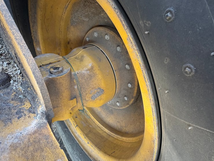deere-624l-image-14