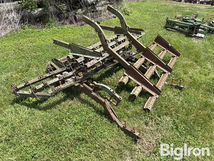 john-deere-spring-tooth-harrow-sections-image-3