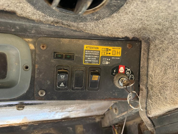 new-holland-ls190b-image-20