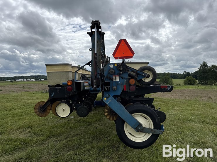 1995-kinze-2600-split-row-planter-image-6