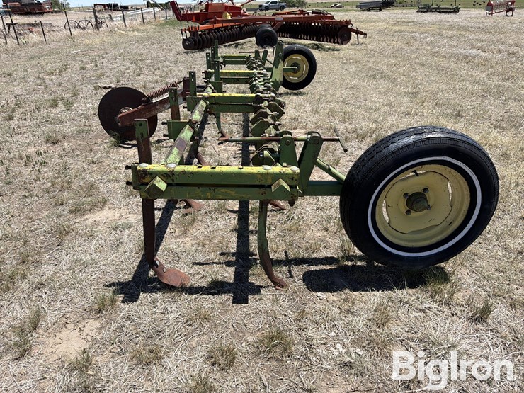 6r30"-cultivator-image-4