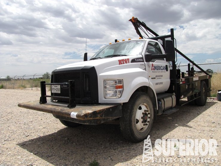 2022-ford-f750-image-1