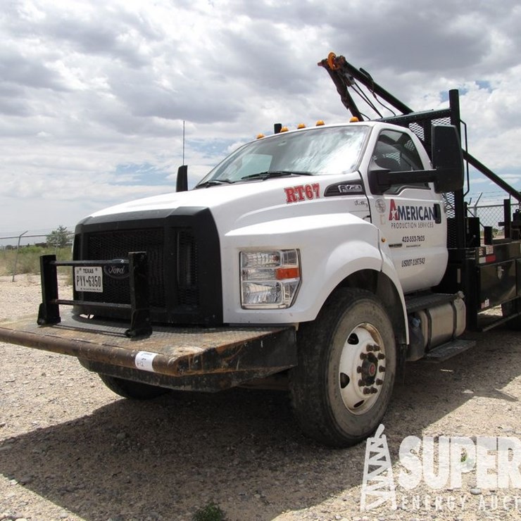2022 FORD F750