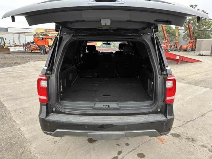 2020-ford-expedition-image-13