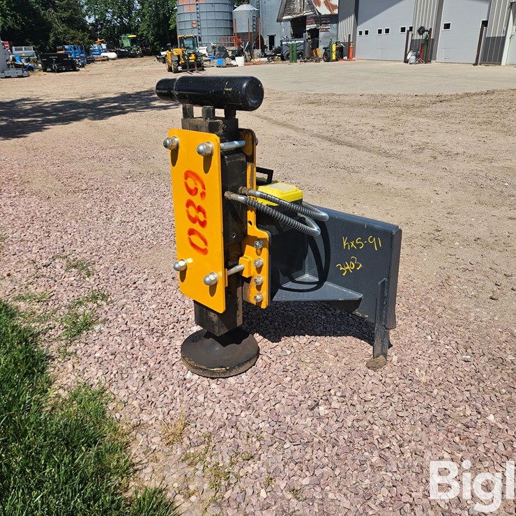 2025 Handy HPD680 Skid Steer Post Driver