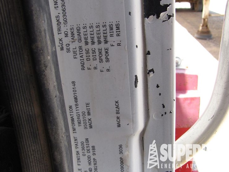 (x)-(6-9)-2004-mack-cu713-t/a-kill-truck,-vin-1m2a...-image-5