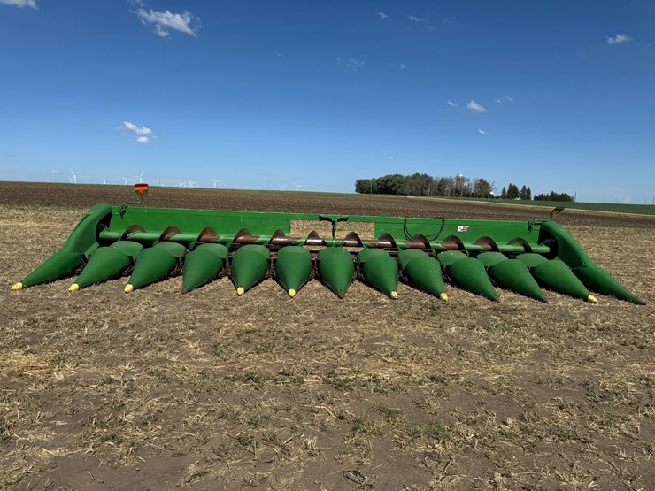 john-deere-612c-image-1