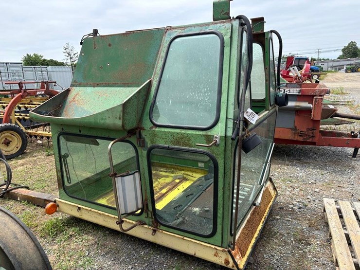 john-deere-cab-image-1